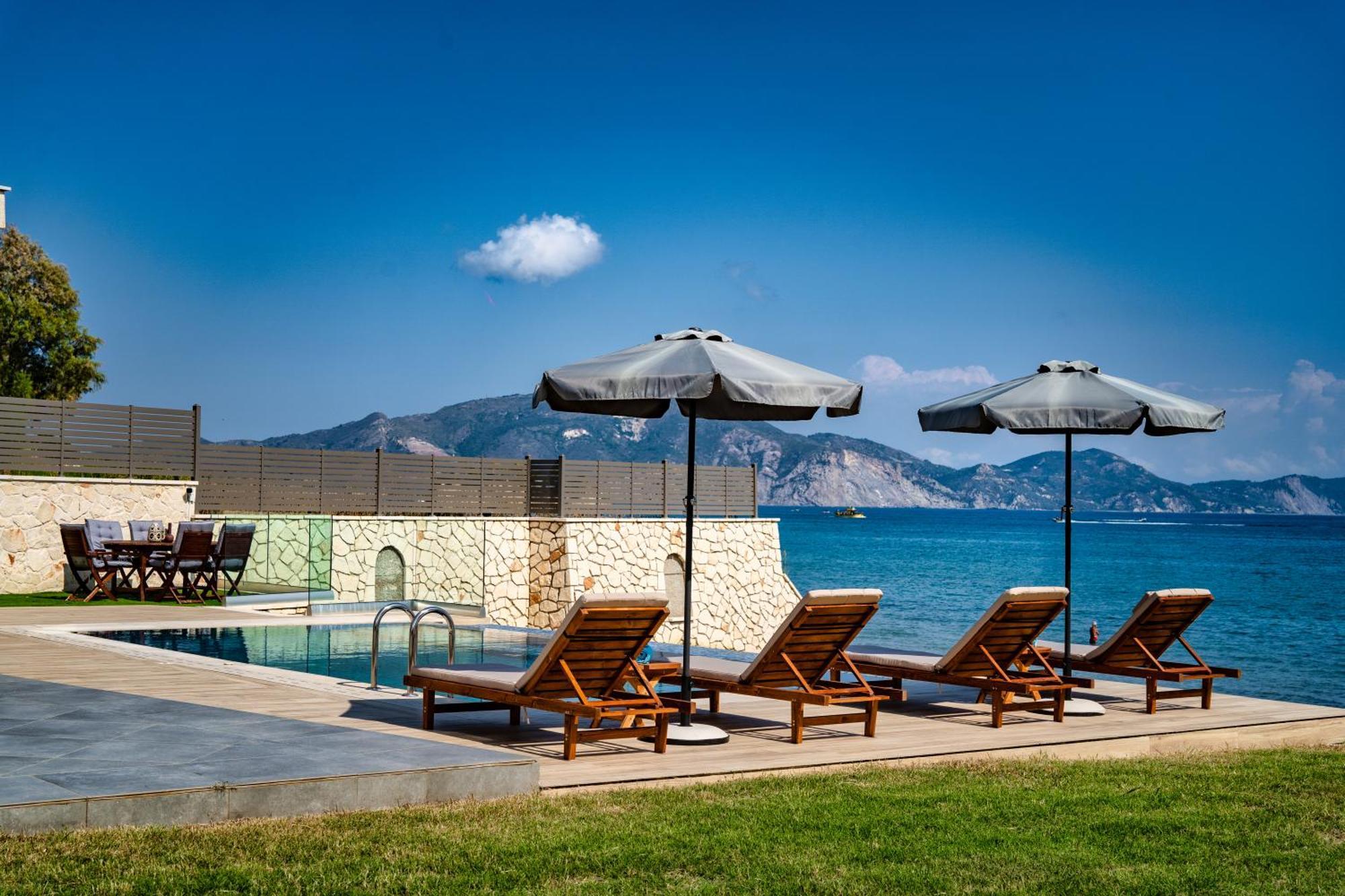 Violet Beach Front Private Villa Laganas Zewnętrze zdjęcie